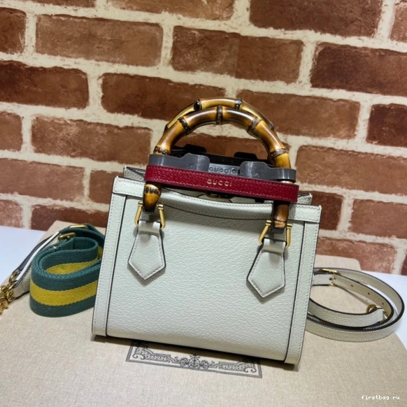 First bag ru mini Gucci bag tote Diana 0817